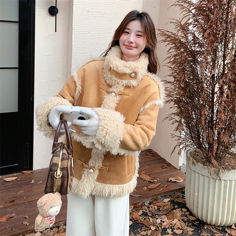 麂皮绒皮毛一体羊羔毛外套女2024冬新款时尚宽松毛茸茸机车服棉服,女装羊羔毛/颗粒绒,秋水欣儿