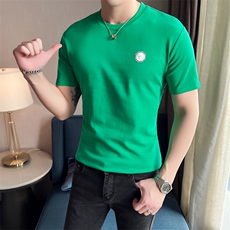 翠绿色
