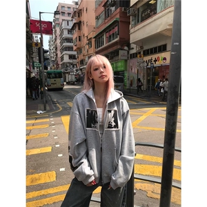 简约文艺纯棉华棉复合人像印花贴布绣卫衣百搭潮流新款原宿日系图片