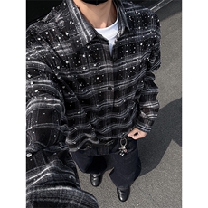 黑色