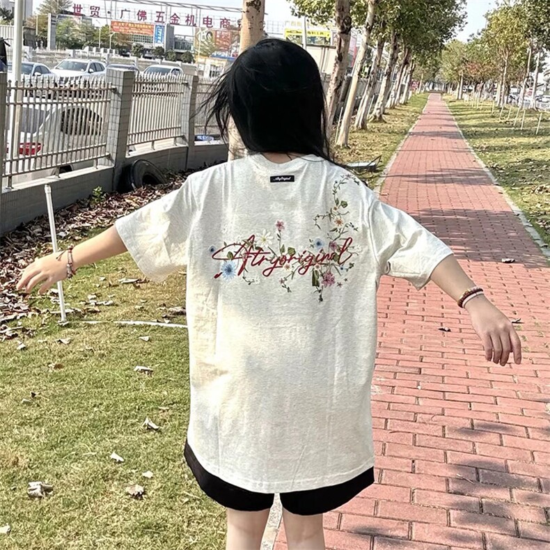 万针全刺绣工艺抖音得物高品质260克重磅纯棉双纱美式高街短袖T恤图片
