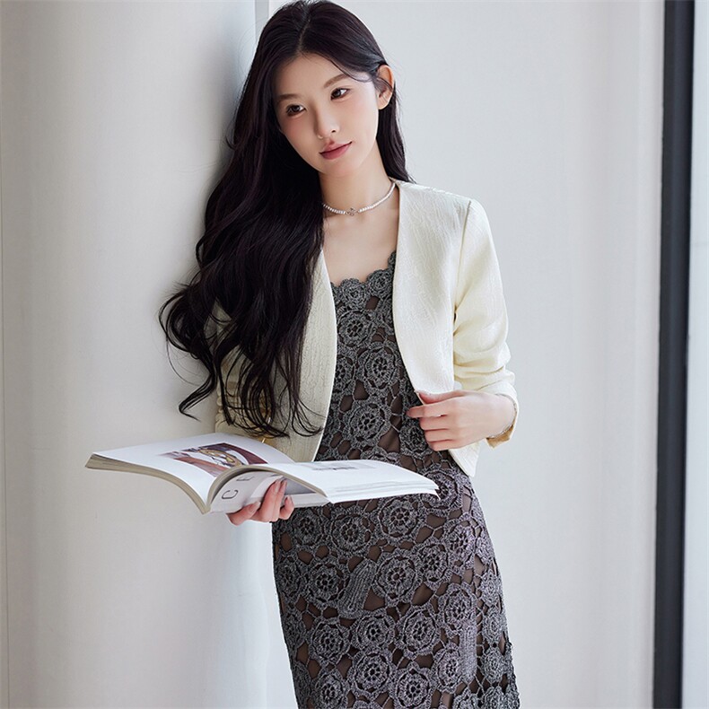 开春外套女短款上衣2025新优雅气质小披肩配裙子外搭开衫提花坎肩,女装短外套,婵米儿