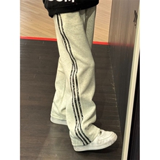 现货得物蛇年限定蟒蛇纹路休闲裤特P45，男装休闲裤，电商D205