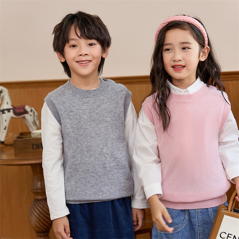 秋冬新款儿童羊毛马甲舒适百搭时尚圆领设计适合男女童穿着,童装马甲,伊绒腾羊绒
