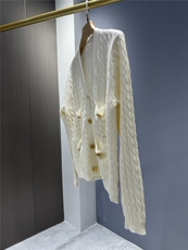 2025年秋季单件通勤加厚时尚百搭通勤简约麻花V领小香风开衫，女装针织衫/毛衣，绒默