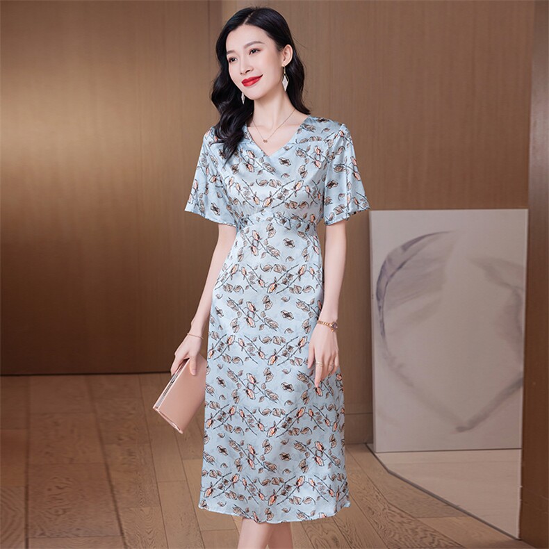时尚v领印花大码真丝连衣裙女夏季高级感杭州重磅缎面真丝裙子，女装连衣裙，阿舍尔精品