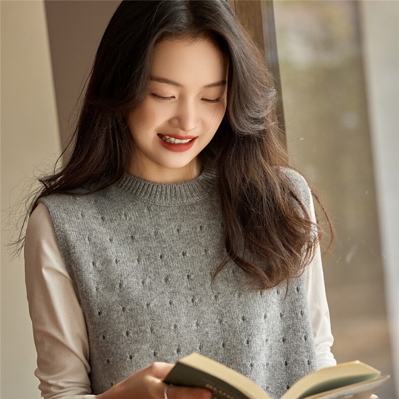 2025年秋季加厚镂空马甲,女装马甲,绒歆坊