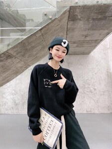 靓晶晶加绒卫衣图片