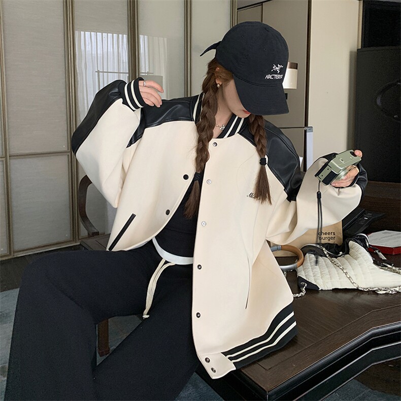 白色短款棒球服外套女春秋2025新款韩系别致甜酷撞色拼接pu皮夹克,女装短外套,2C051