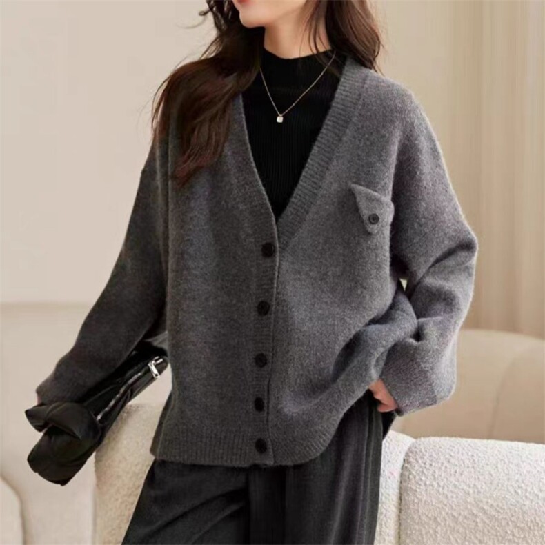 时尚百搭V领羊毛开衫女宽松显瘦加厚毛衣外套，女装羊毛衫，旭驰羊绒