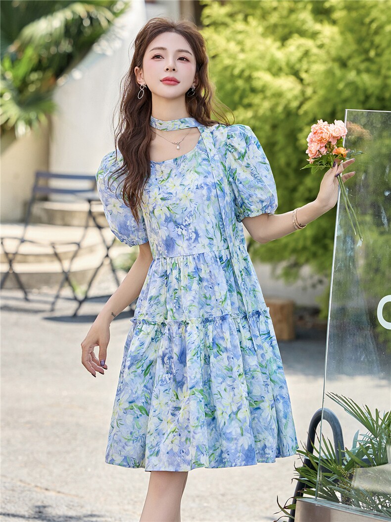 碎花连衣裙女夏2025年新款收腰遮肉显瘦温柔气质法式减龄印花裙子,女装连衣裙,卡杰菲