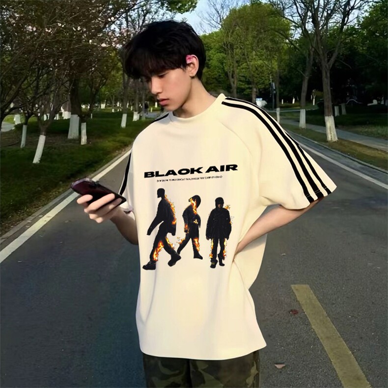 抖音得物品质二开240克宽松纯棉美式潮牌印花三条杠中性风短袖T恤,男装T恤,电商A486-1
