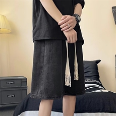 黑灰色
