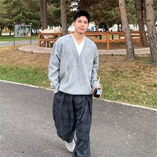 灰色