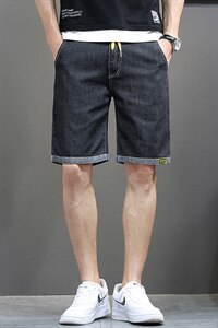 2025夏款休闲弹松紧抽绳男士牛仔中裤抽绳5506P45模特图图片