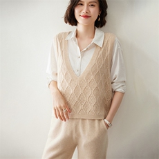 时尚优雅女士镂空马甲显瘦百搭V领无袖针织背心，女装马甲，迎冬羊绒