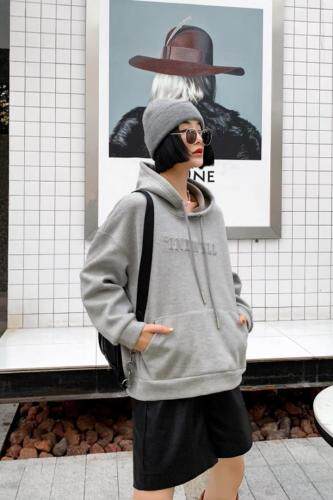 银狐绒超柔复合不脱绒不掉绒，发光凹凸字母设计，简约大气不挑人，女装，紫 睿