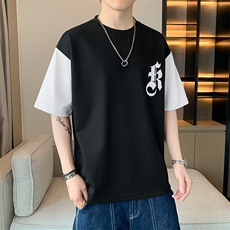 黑色