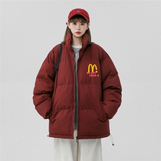 暗红色