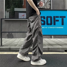 深灰色