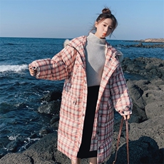 大货8511B-M1182020冬季格子中长款大毛领棉衣，女装棉衣/棉服，惟卡贝娜