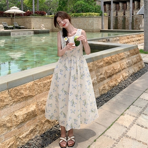 法式甜美碎花雪纺背心连衣裙女2025夏季新款韩版收腰显瘦桔梗长裙图片