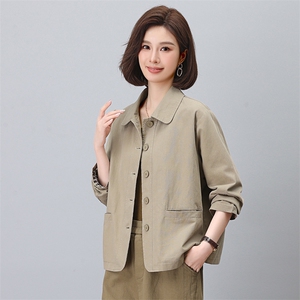 妈妈春秋外套女2026新款时尚宽松显瘦小个子短款大码休闲翻领上衣