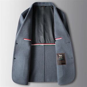 2023年新款男士毛呢上衣(70%羊毛）P335
