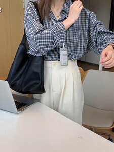 蓝色格子休闲百搭慵懒风宽松显瘦防晒上衣衬衣图片
