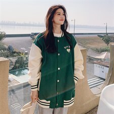 主推现货休闲拼色棒球服时尚印花短外套，女装短外套，菡迪欧娜