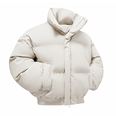米白色