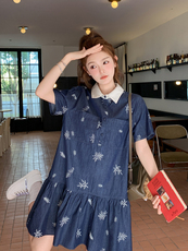 撞色翻领绣花牛仔连衣裙女夏2025新款小个子裙子今年流行爆款漂亮，女装连衣裙，浙宝128A