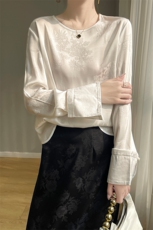 设计感小众秋冬2024年新款高级感法式复古上衣长袖洋气小衫，女装衬衫，绒宛羊绒