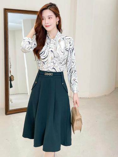 2021秋装新款连衣裙，小衫，半裙一系列隆重上市，女装连衣裙，忆妹儿