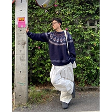 藏青色