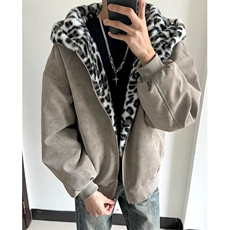 灰色