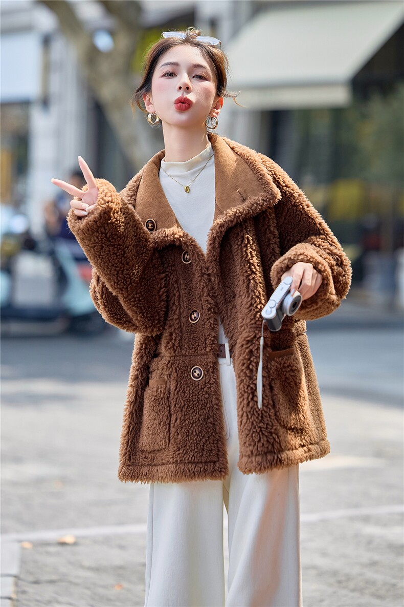 时尚两面穿皮毛一体羊羔毛外套女2025冬季新款加厚保暖鹿皮绒棉服,女装棉衣/棉服,意芙