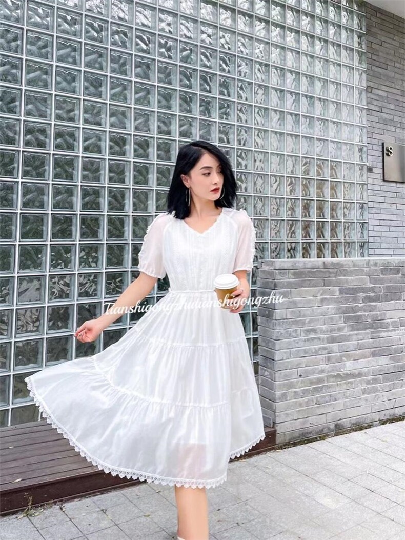 淑女气质收腰显瘦V领A字裙连衣裙，女装连衣裙，天使公主