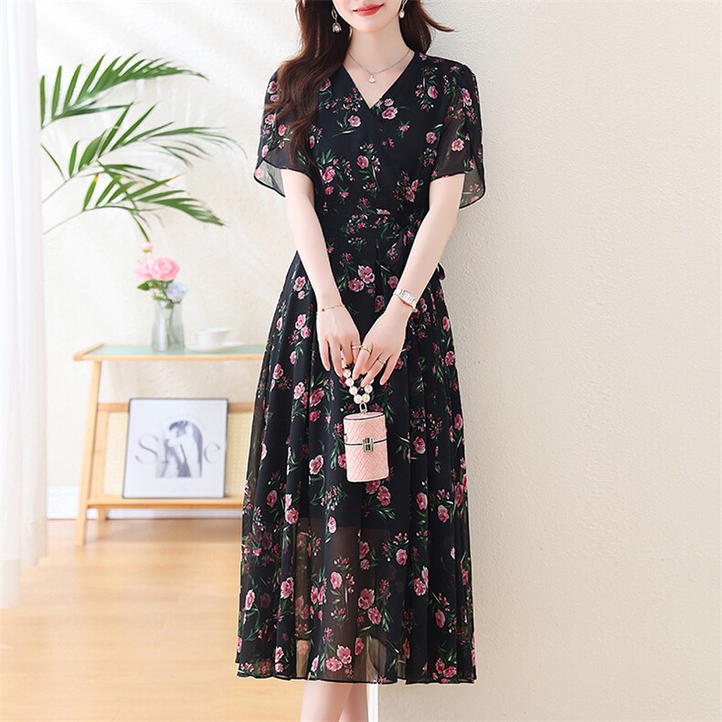 茶歇法式气质碎花连衣裙女2025夏季新款收腰显瘦时尚洋气长裙，女装连衣裙，艾米