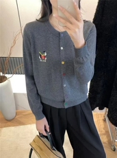 精仿小狗开衫，女装针织衫/毛衣，悦玛羊绒