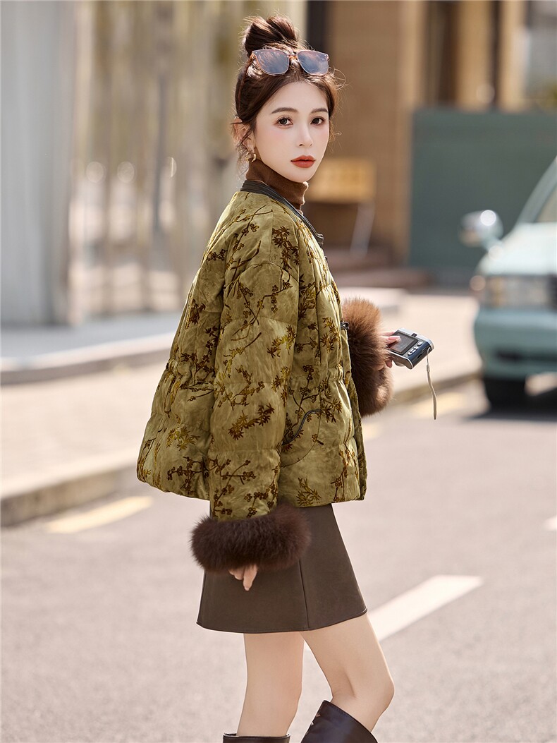 现货狐狸毛羽绒服女提花短外套2025冬季新款新中式白鸭绒上衣,女装羽绒服,仟媚宠