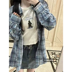 蓝色