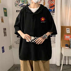 黑色