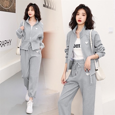2022年春装新款克莱因蓝休闲运动服卫衣套装女网红两件套，女装套装/套裙，瑶迪依秀