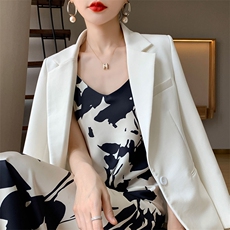 2025年夏季无袖吊带常规袖收腰休闲风单件中长款醋酸花长裙，女装连衣裙，佳绒高端店