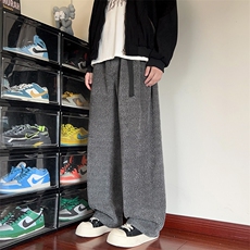 灰色
