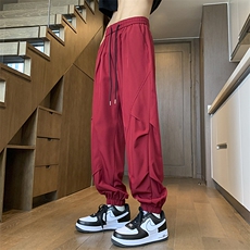 红色