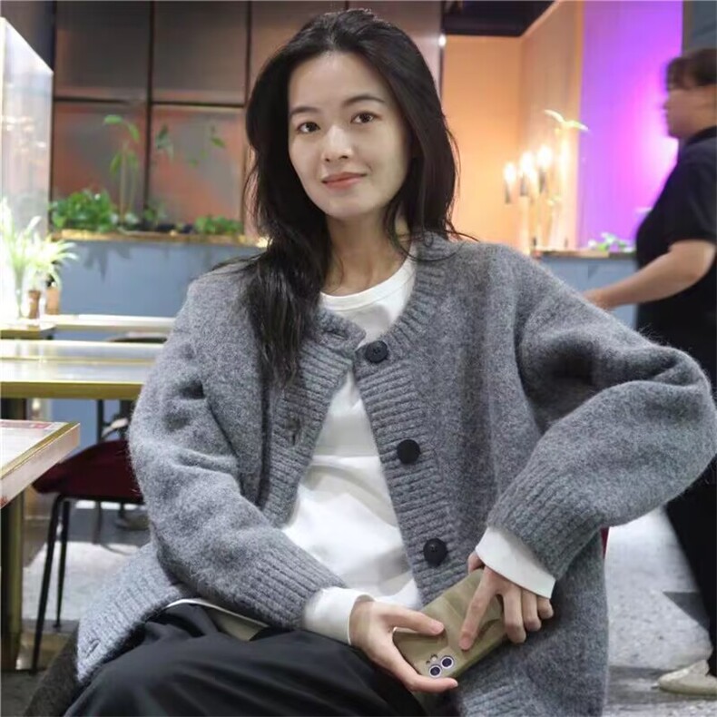 2025羊绒圆领加厚开衫舒适百搭简约秋冬新款保暖软糯，女装羊绒衫，莺澜羊绒