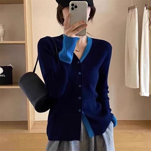 早秋新款V领羊毛开衫女宽松韩版拼色薄长袖针织外搭显瘦抽条上衣图片