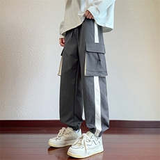 灰色